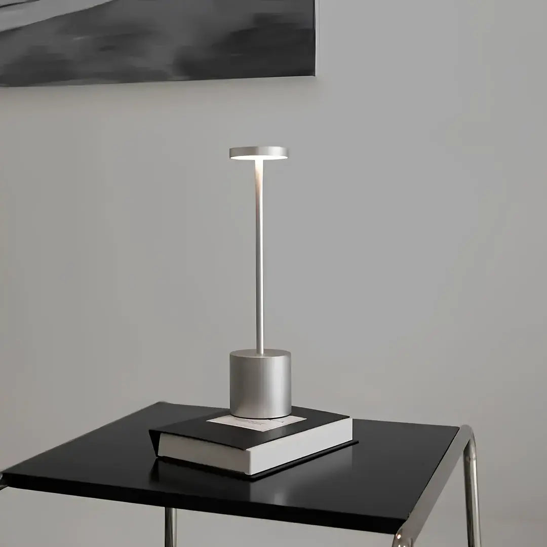 Luminária de Mesa ClassicLume - Nidus